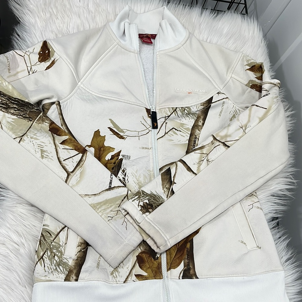 Woman’s real tree full zip jacket